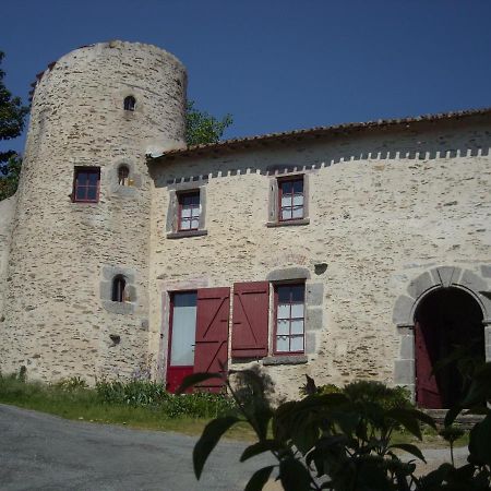 Bed and Breakfast La Tour Des Laudes Breuil-Barret Exteriér fotografie